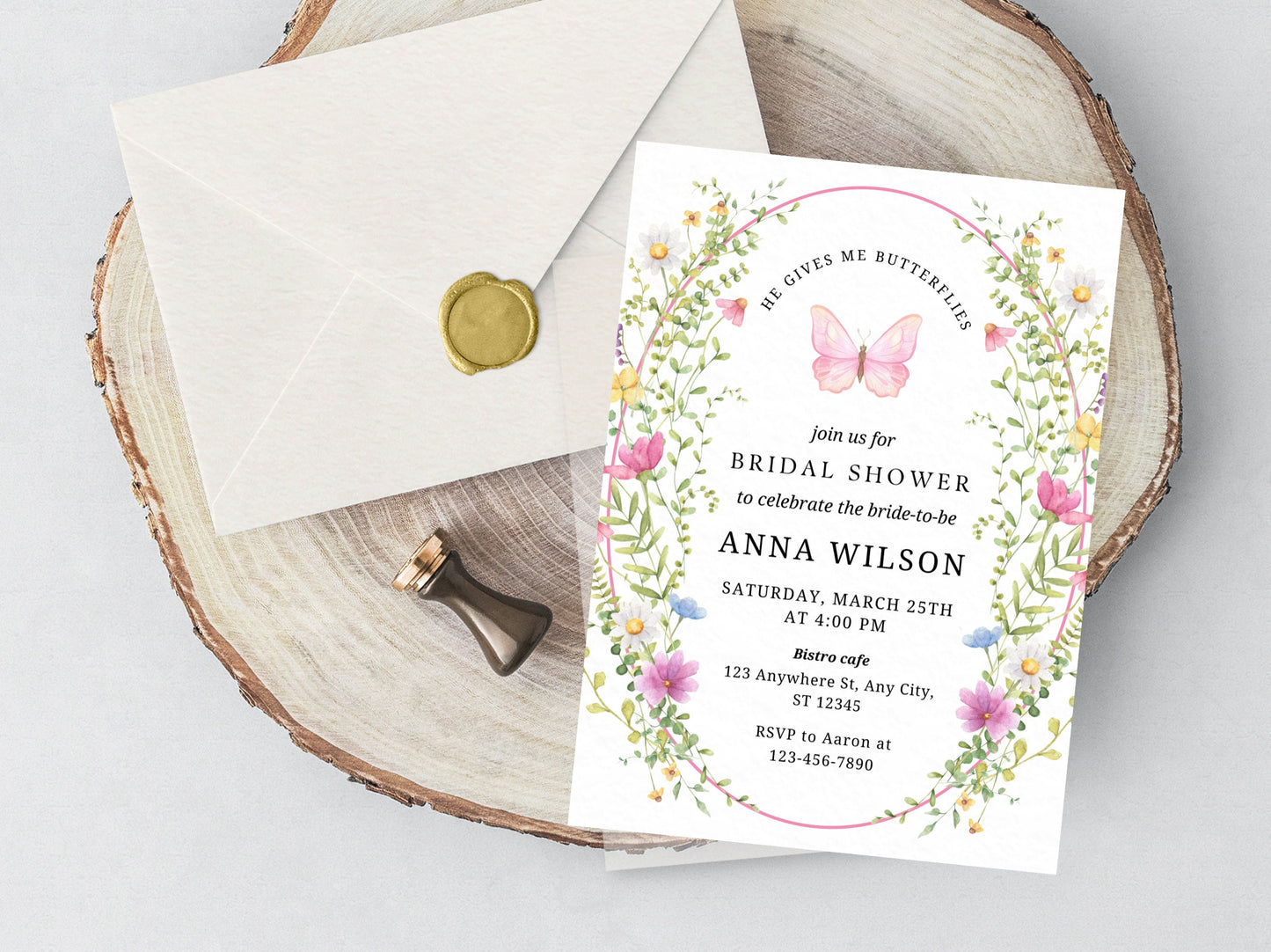 Modèle d'invitation pour une fête prénuptiale sur le thème des fleurs sauvages, motif papillon floral (téléchargement numérique)